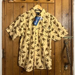 Kavu Sasquatch/Bigfoot Beige and Brown Button Up Shirt Men’s Size Small